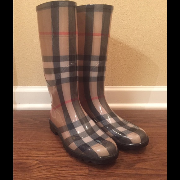 Burberry large house check tall rain boots