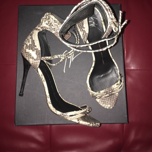 Giuseppe Heels size 37