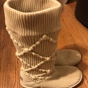UGG Australia Cable Knit Boot