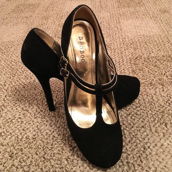 Bamboo velvet heels