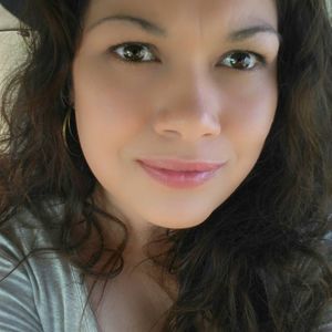 Meet your Posher, Yolanda