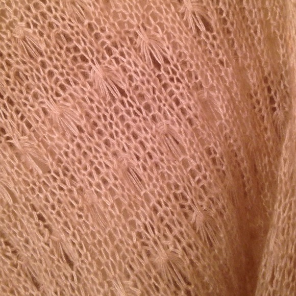 AMERICAN EAGLE tan knit scarf - Picture 3 of 3