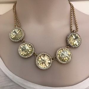 Banana republic statement necklace Banana republic statement necklace