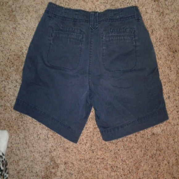 Shorts - Picture 2 of 3