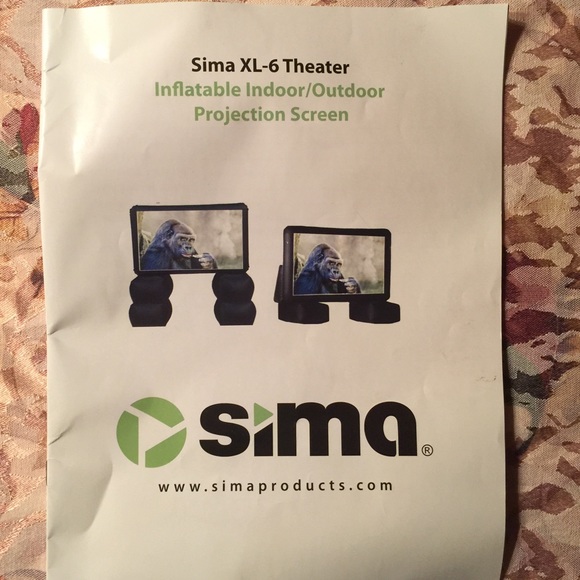Inflatable projection screen