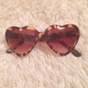 tortoise shell heart shaped sunglasses