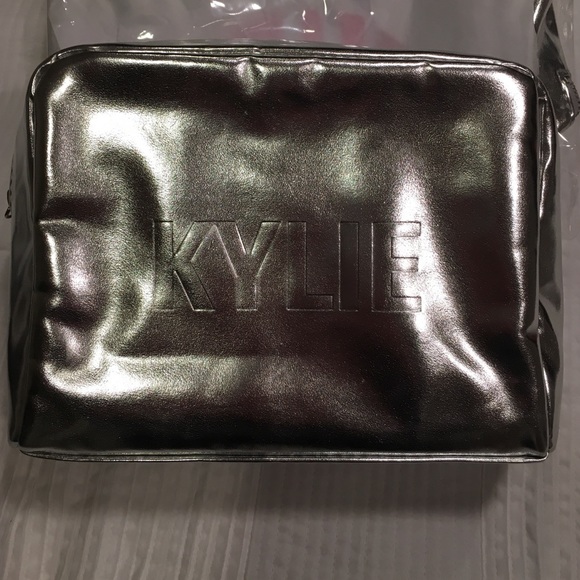💯AUTHENTIC KYLIE LIMITED EDITION COSMETIC BAG NEW - Picture 4 of 5