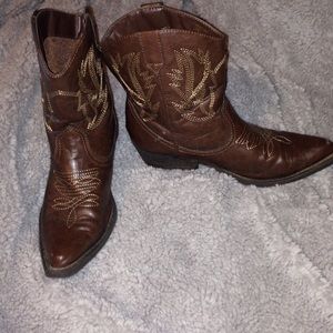 Like New Cowboy Boots