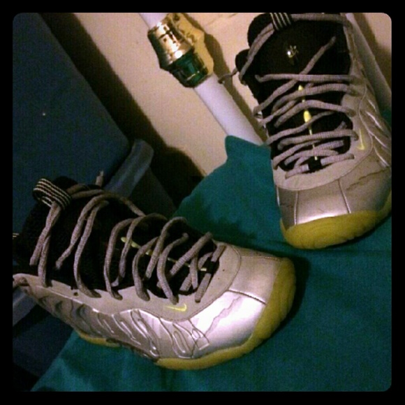 Foampostite