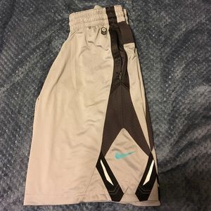 Nike dry fit Kobe basketball shorts