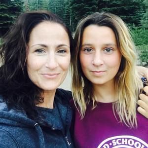 Meet your Posher, Naya