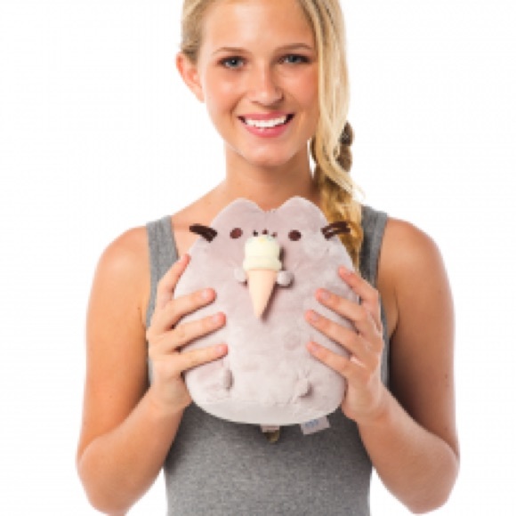 Pusheen Plush 🍩 + pusheen mini gift - Picture 2 of 2