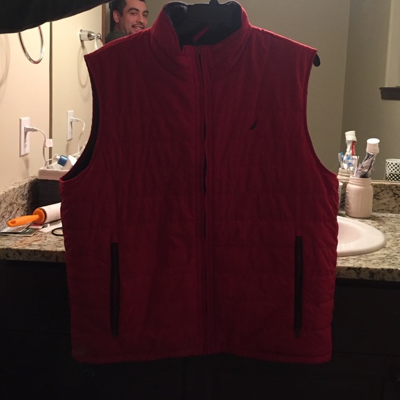Vest - Picture 2 of 3