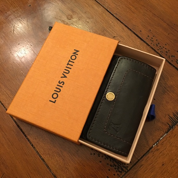 Louis Vuitton 5 Key Holder // Utah Collection - Picture 4 of 4