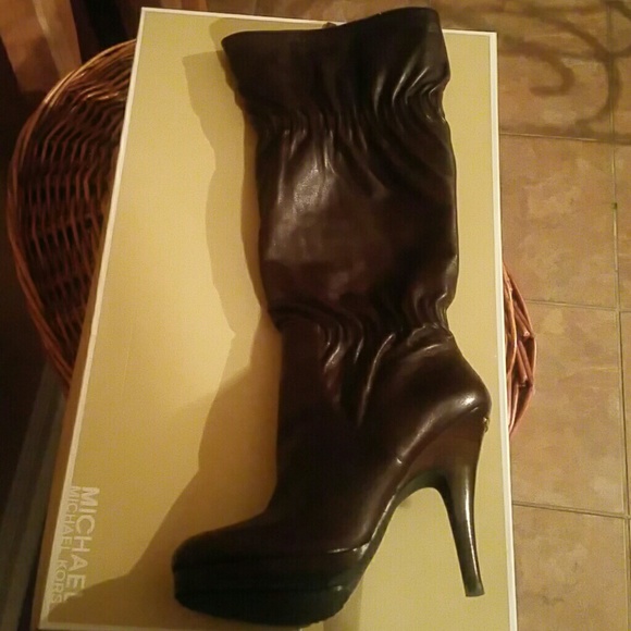 Michael Kors Webster Boots - Picture 2 of 3