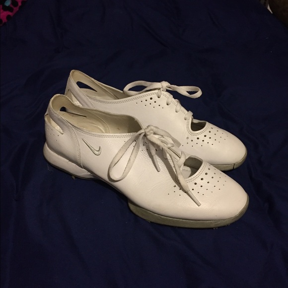 Nike golf shoes - Picture 3 of 3