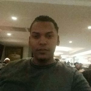 Meet your Posher, Carlos manuel