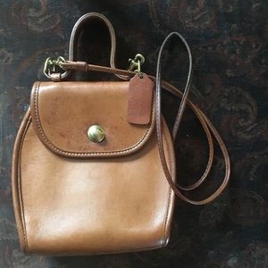 Vintage Coach cross body handbag