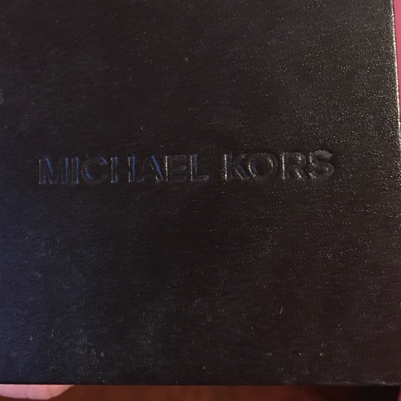 Micheal Kors rose gold watch