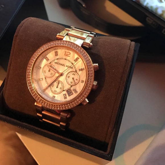 Micheal Kors rose gold watch