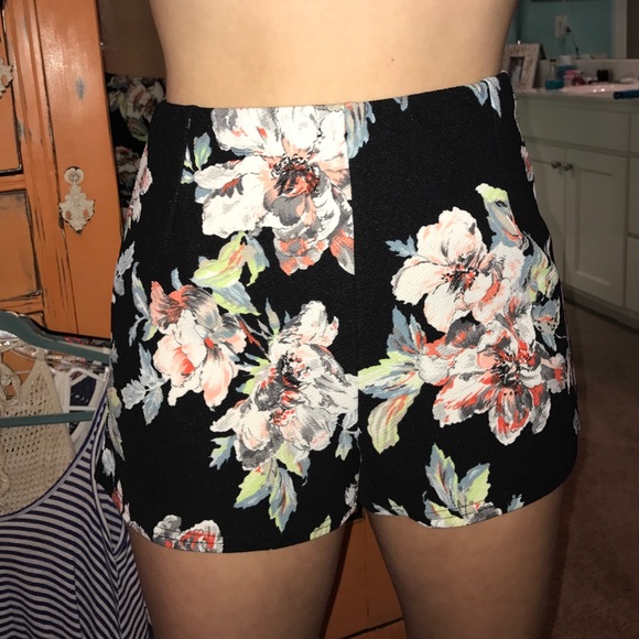 boohoo floral high waisted shorts