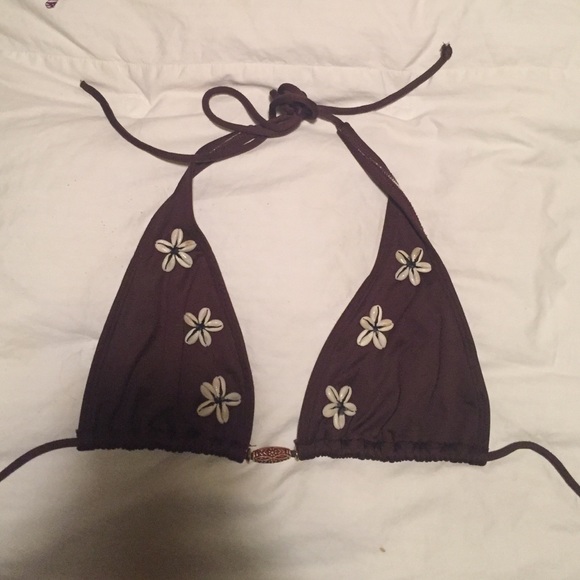 Shell bathing suit top