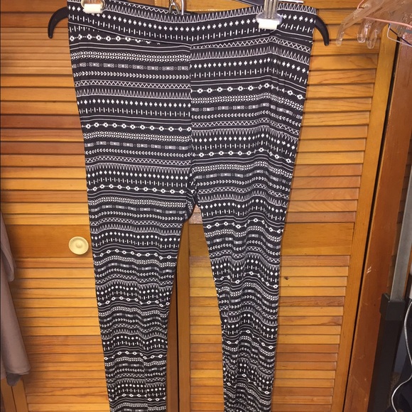 H&M patterned leggings