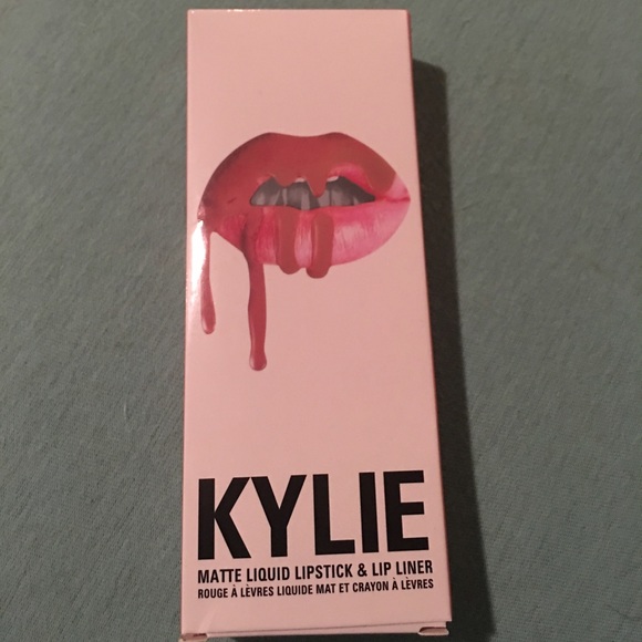Kylie Liquid lipstick in Candy K