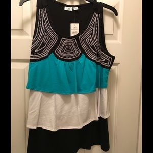 Cato Shirt in Flattering Silhouette. Great colors!