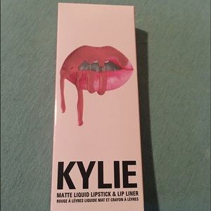 Kylie Liquid lipstick in Koko K