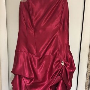 Flirty and formal dress