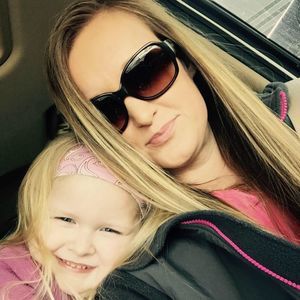 Meet your Posher, Lainie