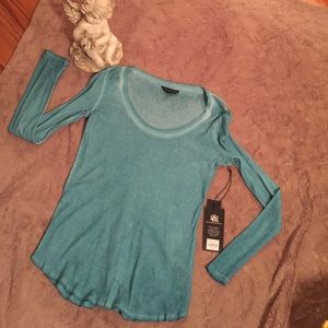 Rock & Republic tshirt.