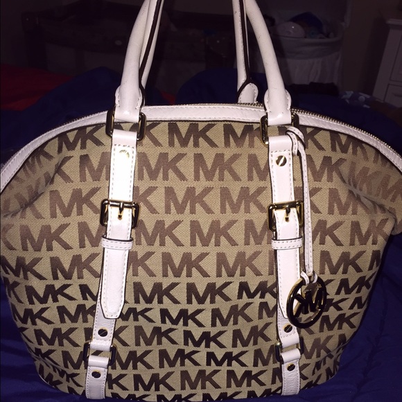 Michael kors ‼️‼️‼️Do not buy