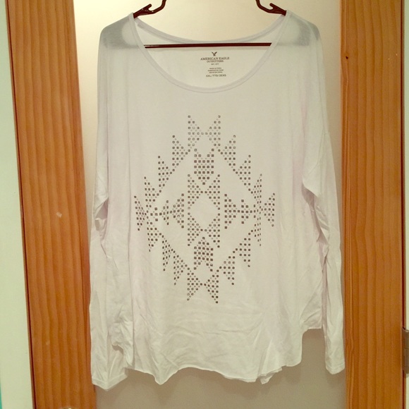 AE long sleeve tee