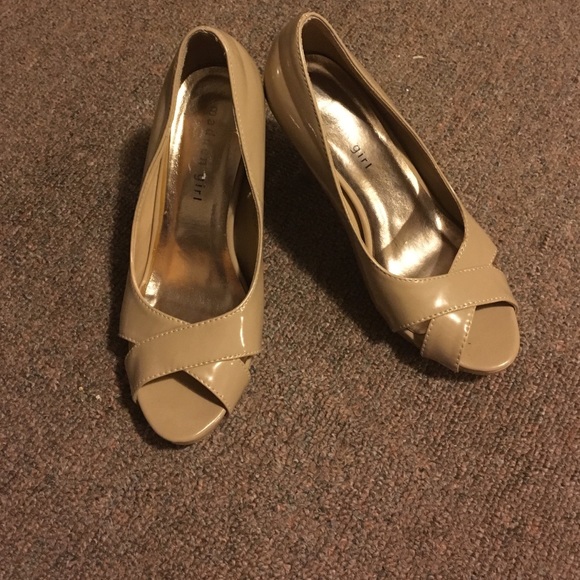 Madden girl peep toe heels