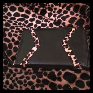 Silpada Leather Wallet/ Wristlet