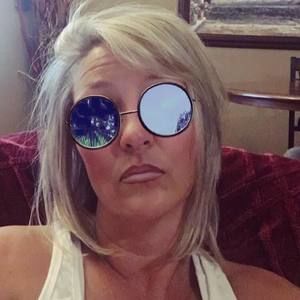 Meet your Posher, Tonya