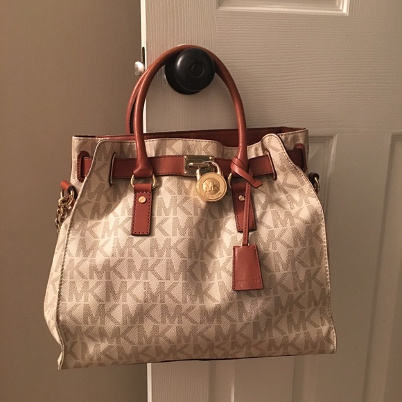 Handbag