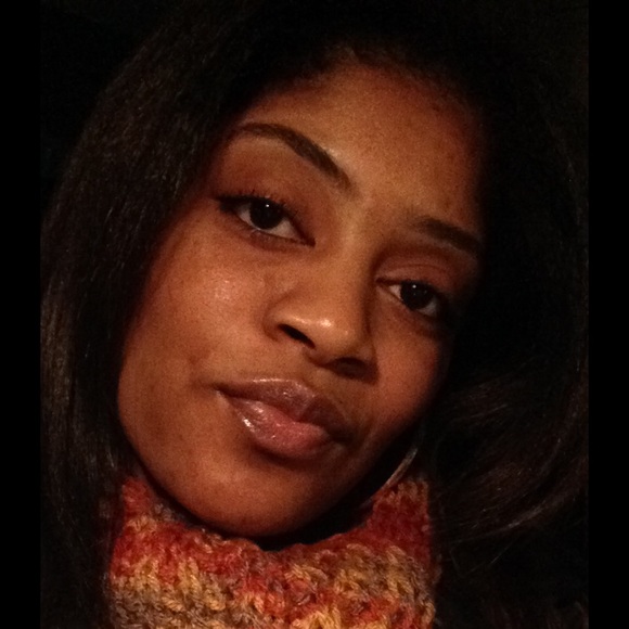 Meet your Posher, Myra