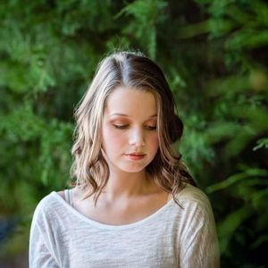 Meet your Posher, Claire