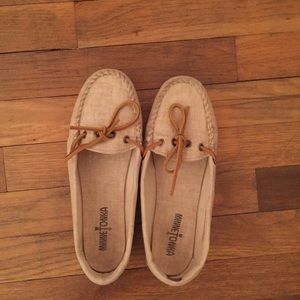 Minnetonka Cream canvas shoes