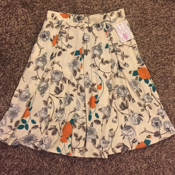 NWT LulaRoe Madison skirt size M