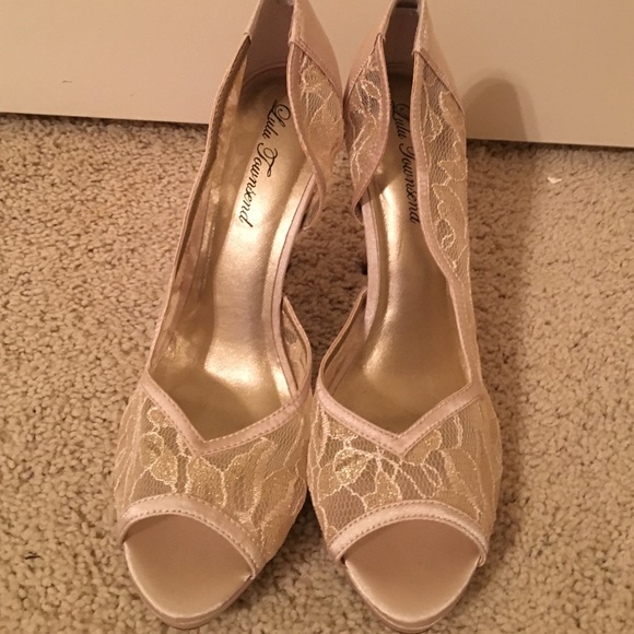 Formal Heels - Picture 2 of 4