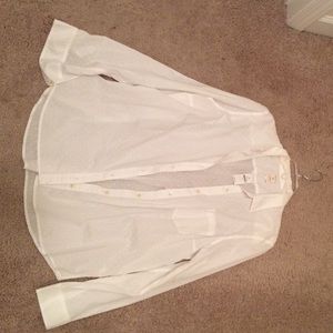 GAP white fitted boyfriend button down