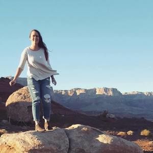 Meet your Posher, Sera