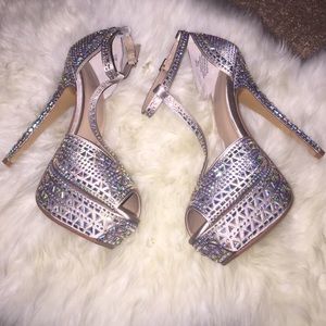 Thalia heels