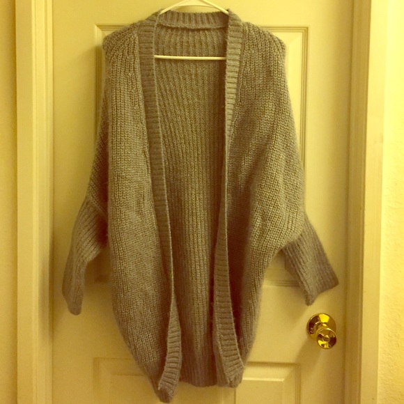 Oversized Knit grey cardigan