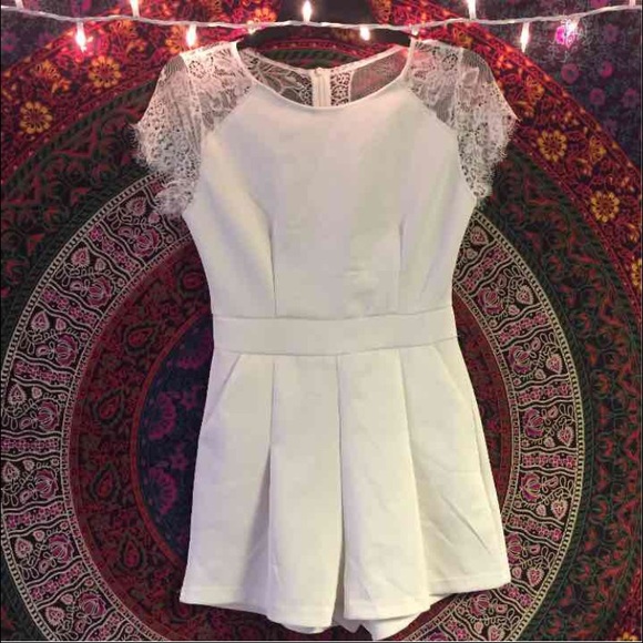 Lace Back Romper - Picture 3 of 4