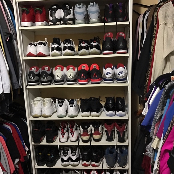 Athletic_Shoes